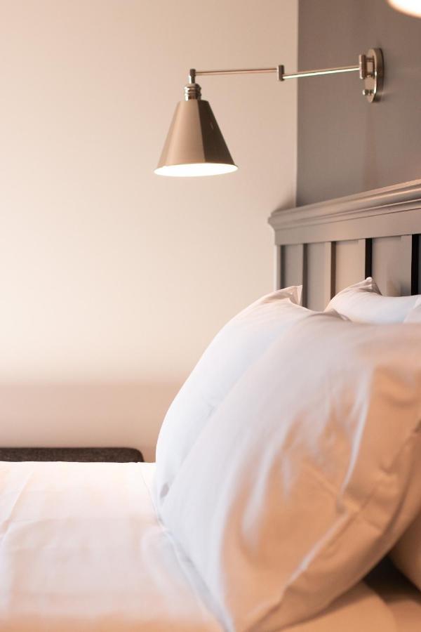 Meeting House Boutique Hotel Фолс-Черч Екстер'єр фото